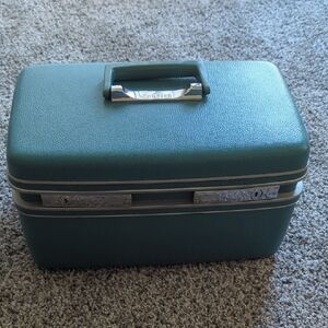 Samsonite Teal Travel Case